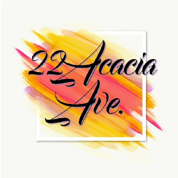 An eclectic blend of clothes,shoes,bags ect.. - Picture 1 of 1